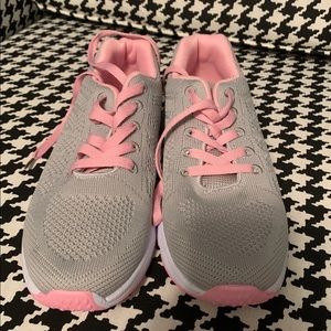 Women’s sneakers
